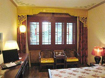 Bamboo Garden 3*